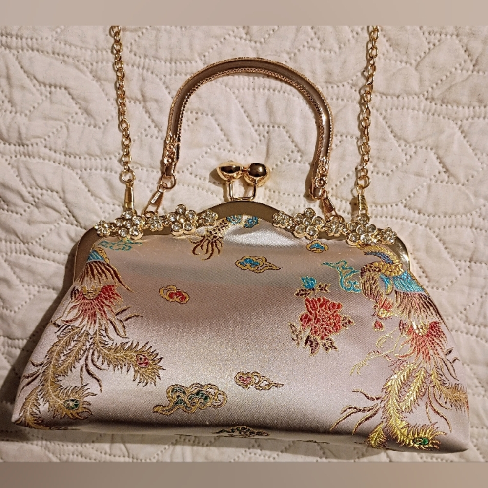 A Touch Of The Far East, Gold and Cream Satin Evening Bag - Picture 6 of 6